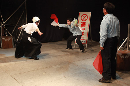 絡繰機械’s　第9回公演『DUAL』より